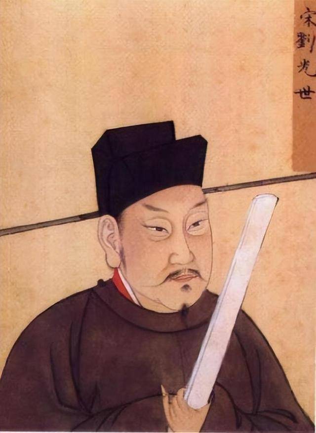 既然北伐,那就按右相赵鼎所说:行在前移,赵构和朝廷一直移到建康.
