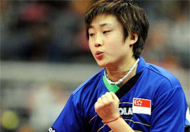 冯天薇:19岁被国乒淘汰,24岁为新加坡夺冠,30岁时因年纪被移队