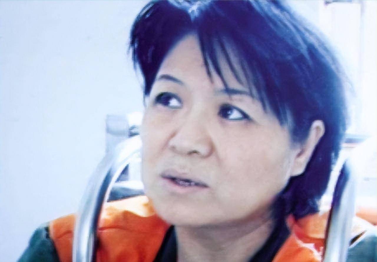 那么,王庆文究竟是如何走上贩毒道路的?又是怎样沦落为女毒枭的?