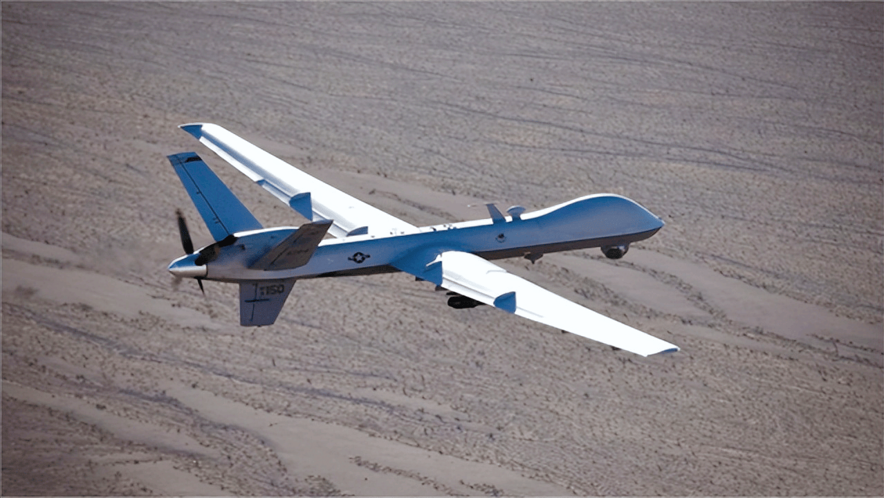一体无人机亮相,航程达10000公里,载弹量更是强大_猎鹰_能力_电子侦察