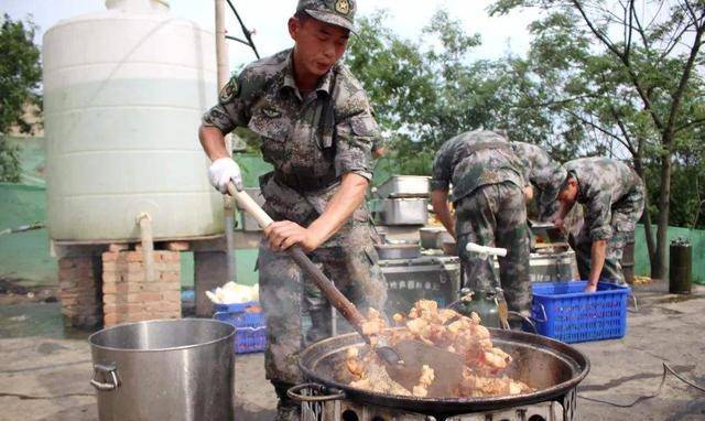 新兵不想去,老兵抢着去?这个"尴尬"的兵种,退伍才知有多吃香