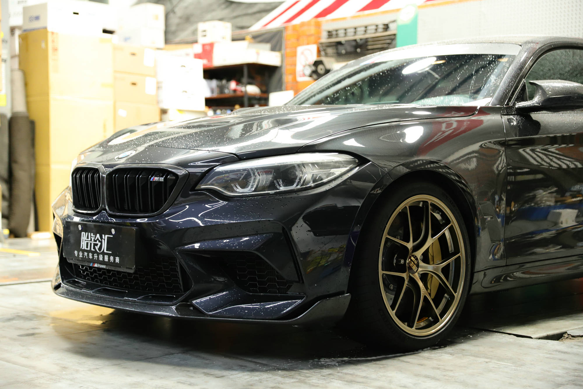 性能表现不凡且优雅动感,宝马m2的 bbs ri-d轮毂改装