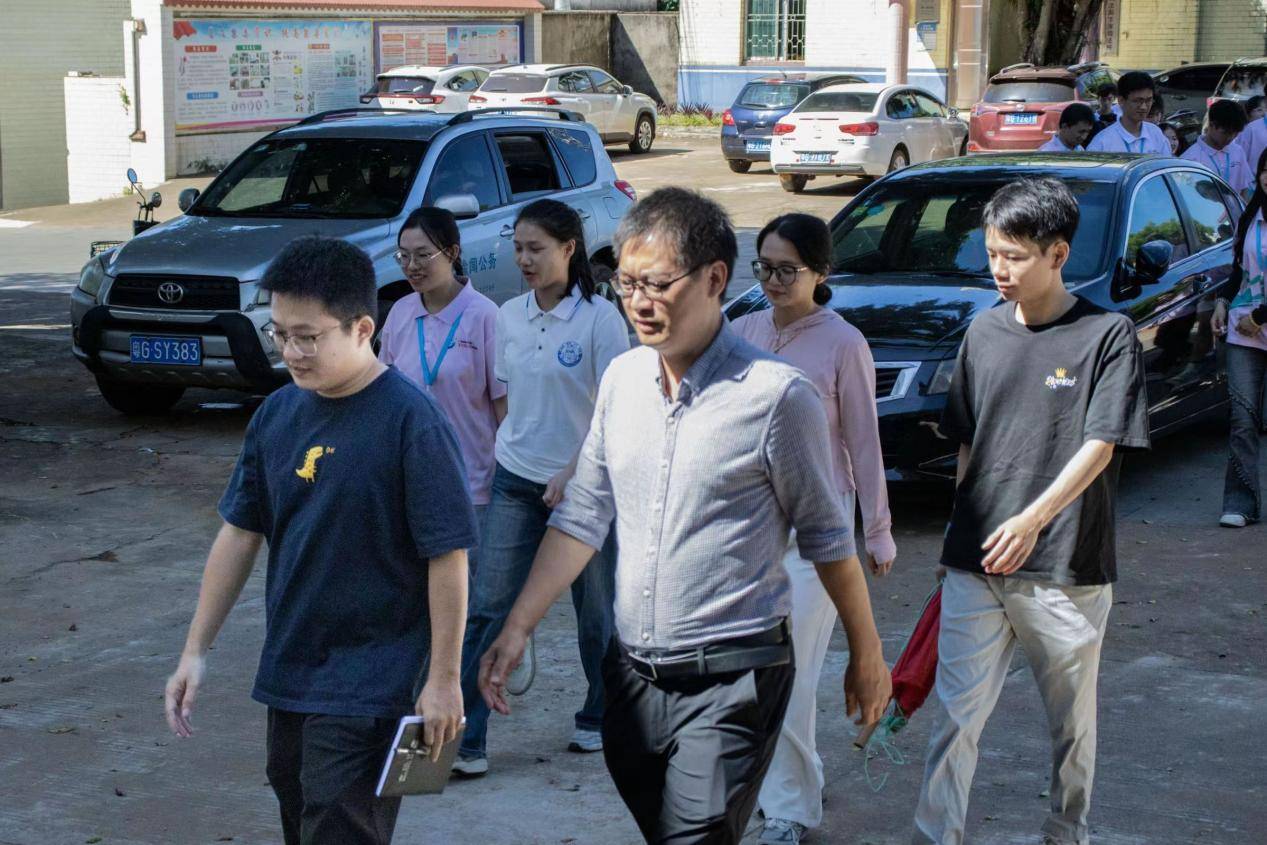 百佳农商直播培训大课堂走进徐闻下洋镇,助力农民走上致富新道路