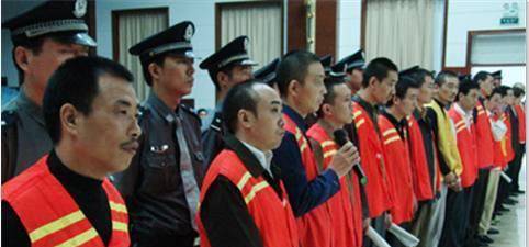 河南第一悍匪,9年杀死30人,被捕后称:人生目标是当村支书