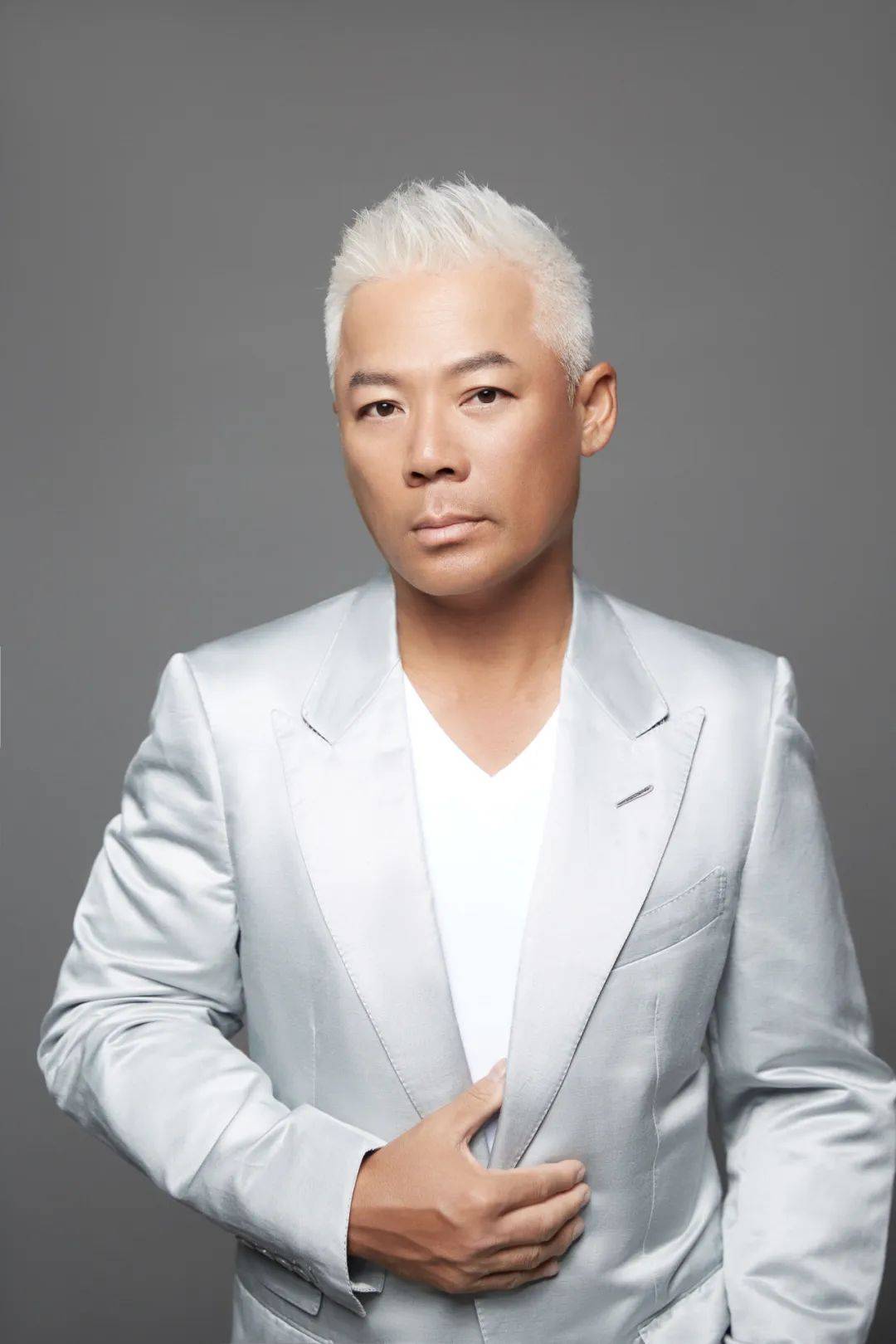 7月11日11:18开票 一代歌王巫启贤,首首金曲唱回青春!