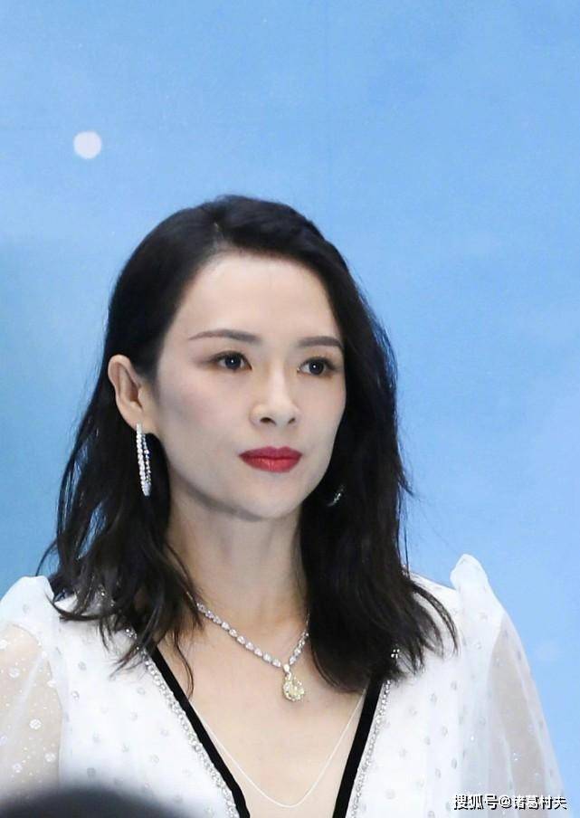 汪峰前妻章子怡,性感性感真性感!