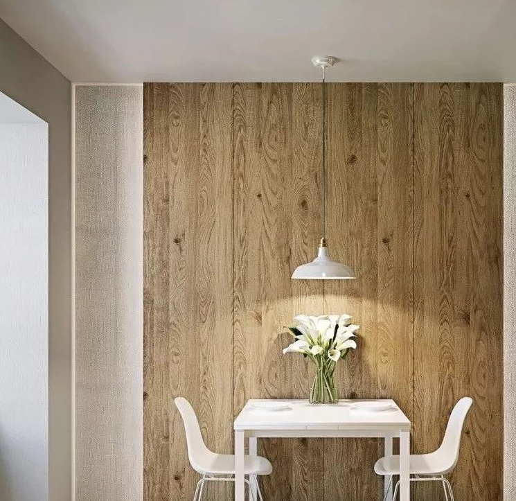 去除繁杂的纹样,图案和雕花,细腿家具,充满设计感的吊灯等都是北欧风