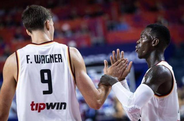德国男篮奥运12人大名单!4位nba球员领衔,施罗德率队冲击金牌