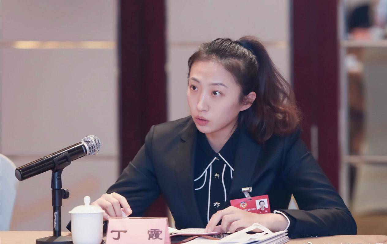 太拼,丁霞新消息,奥运后回辽宁女排效力,34岁仍不放心退役!