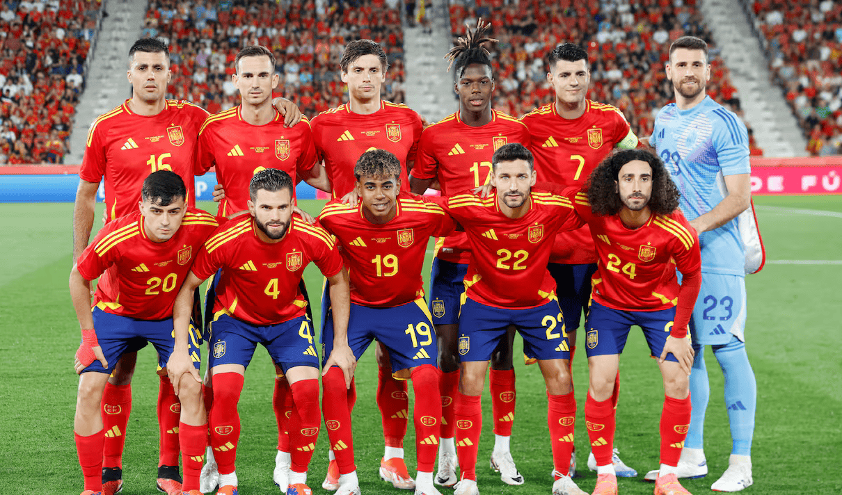热血沸腾!凌晨3点西班牙战英格兰,赢球就4夺欧洲杯,天才冲纪录