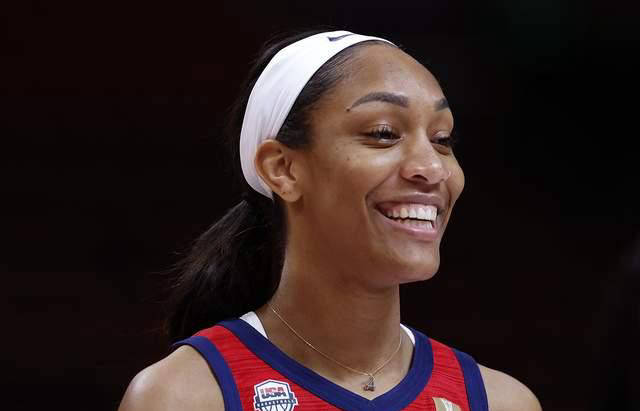 威尔逊狂轰33 18 5盖帽,无愧wnba第一人