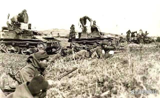 在辽宁沈阳缴械投降的日军第一三六师团长——中山惇