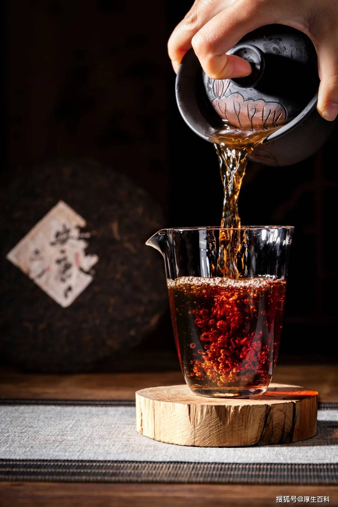 黑茶与思茅普洱茶:北纬30°黄金产茶带下的双生茶韵