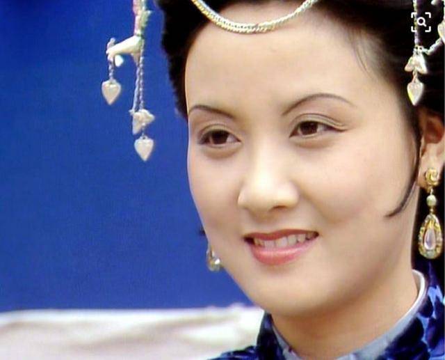 读《红楼梦》:贾府三妯娌,谁最聪明通透?