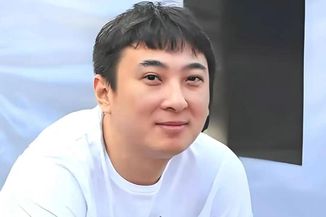 时间线被扒,王思聪黄一鸣没谈过恋爱,露水情缘一星期,肚子确实争气