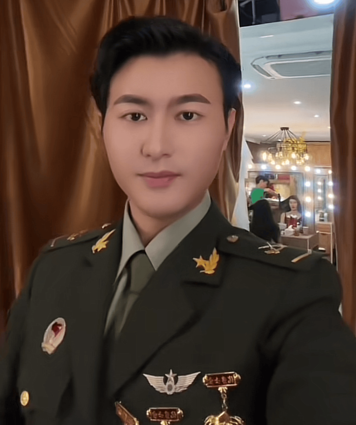 军人的爱情,不仅仅是浪漫陈飞扬跟李温柔这对恋人的故事可不止有浪漫