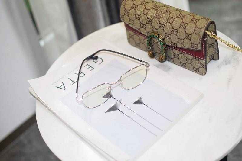 方框眼镜大变身 米家防蓝光Pro 不仅防蓝光还让你一秒变潮人