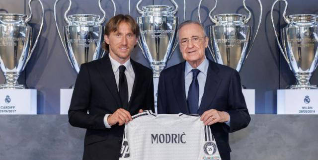 莫德里奇续约皇马至2025年,球迷热议他的未来与俱乐部历史