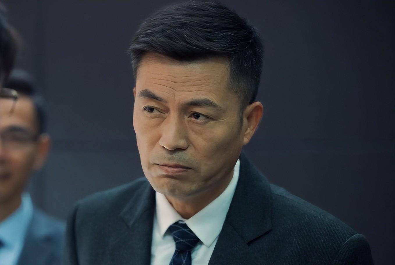 当然,还有很多厉害的港台明星,像李志希,黄维德,吴岱融,李子雄这些大