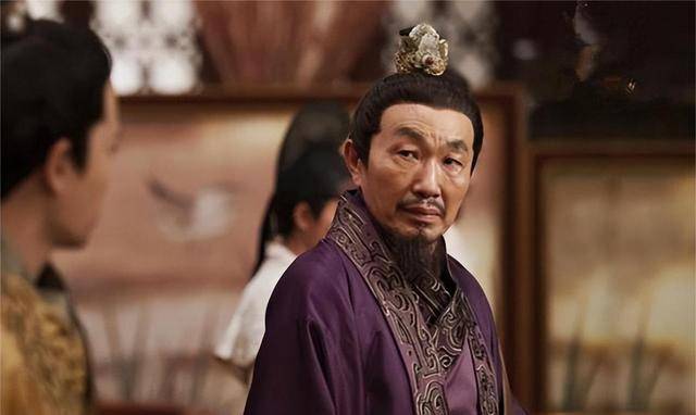 唐玄宗担心儿子夺位,曾一日杀三子,李亨擅自登基后为何甘愿放权