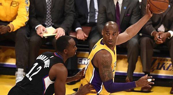 nba超级巨星季后赛中的横扫纪录:哪位球星最为出彩?