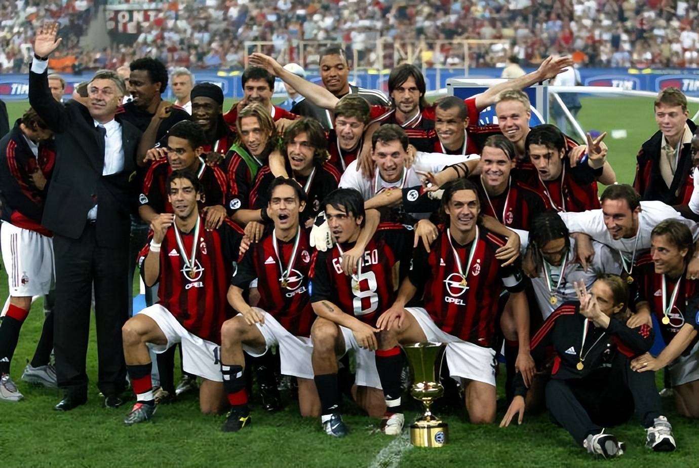 【资料】ac米兰2002-2003赛季意大利杯,决赛力挫罗马!最终夺冠