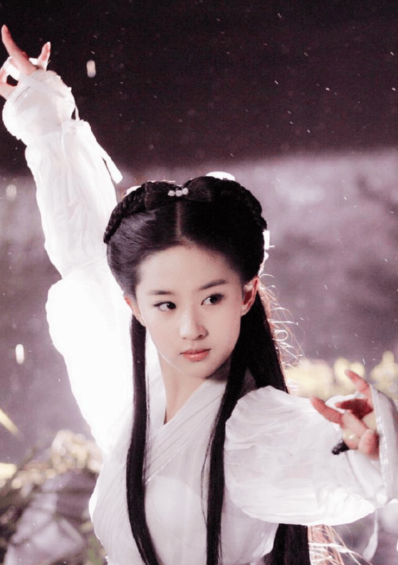 盘点不同版本小龙女:天仙能排第几,最新的两版上映都遥遥无期?