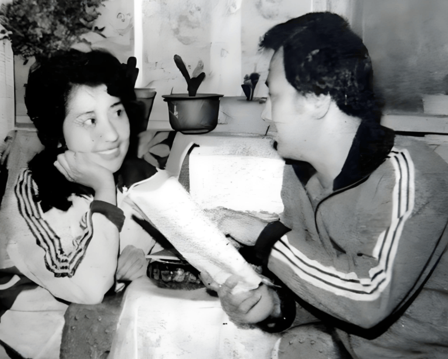 丈夫的猝然离世,对张百爽的打击非常大.这之后她也慢慢