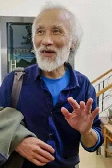 老外求购却被怼,此生物为何这么贵_陈远辉_烙铁头_毒蛇