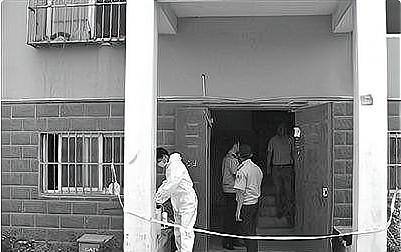 13年南京母亲将两幼女锁屋内1个月,致其活活饿死,因身份被免死_乐燕