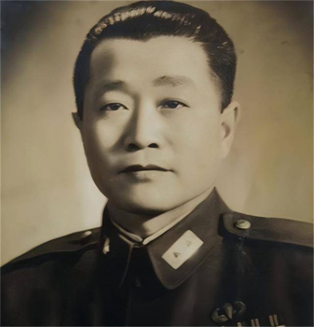 抗日名将罗卓英,解放战争为何不见他身影,最终结局如何?