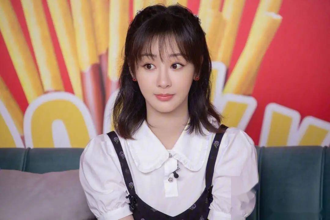 28岁杨紫清新写真曝光,迷人魅力让人无法抗拒!