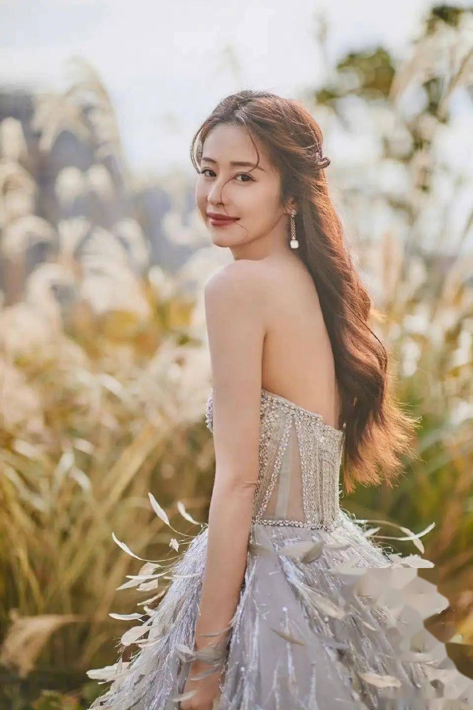 颖儿的美貌和才华都让人惊艳,付辛博真是捡到了宝!这谁顶得住!