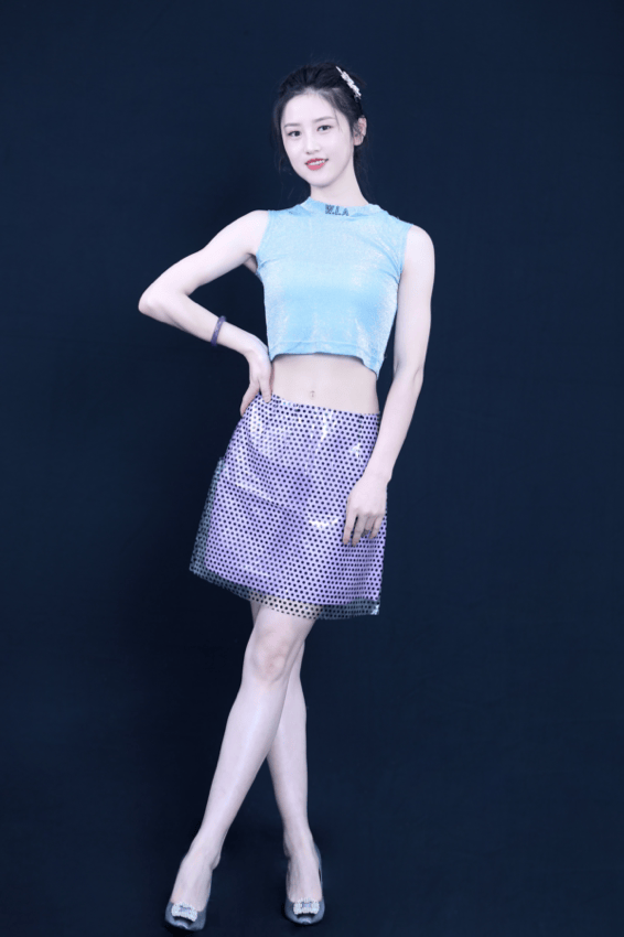 王娜,巩俐骨相美的摩羯座女艺人个个貌美