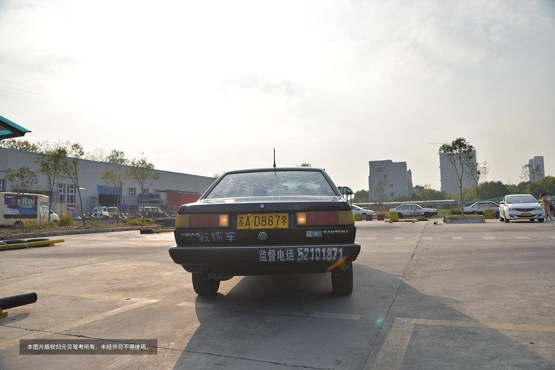 倒车入库"七大错误",碰上一个就得挂科