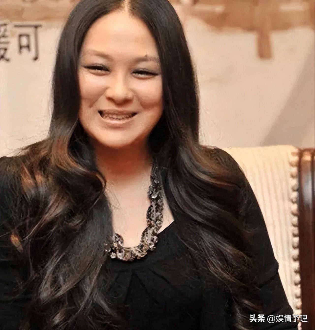 年轻时貌美如花,老了却成“土肥圆胖大妈”,这7位女星真可惜_公主_张青_王慧娟