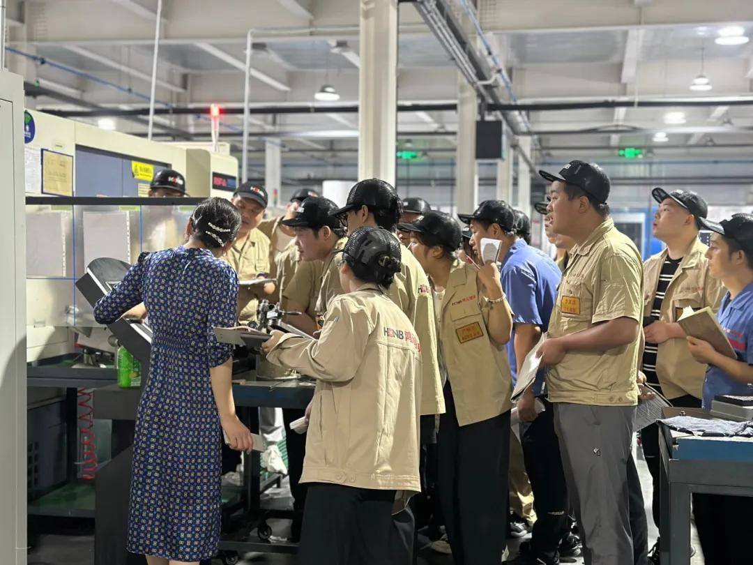 以检查促提升--洛阳鸿元轴承总经理突击巡查车间"6s"工作_管理_环境