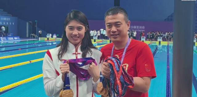 张雨霏力挺恩师崔登荣,誓言下场打人