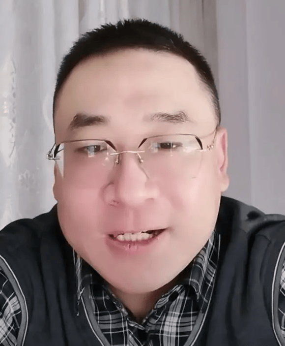 熊磊发文案引争议,云昊及时做出回应举动,又给郭威上了一课