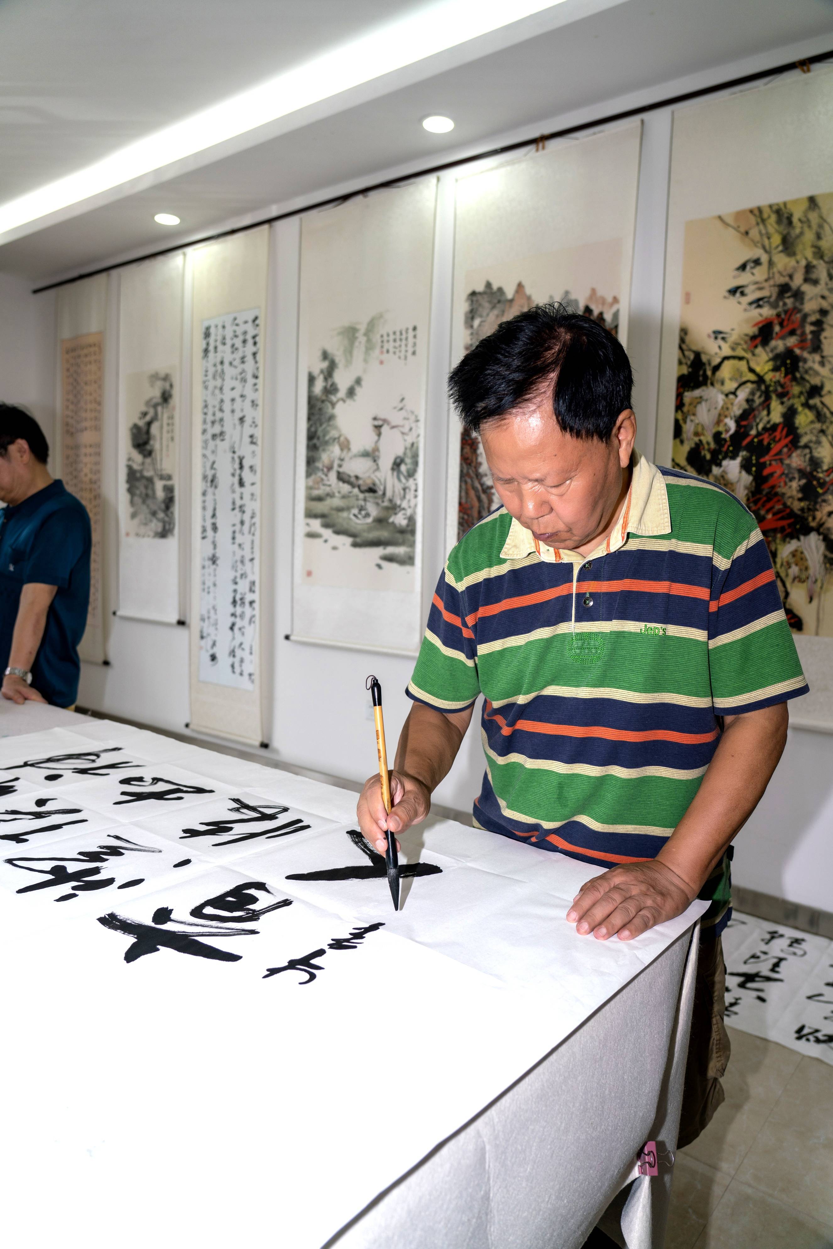 展望未来,携手前行,共创美好明天"2024年仙女山国际旅游度假区文艺家