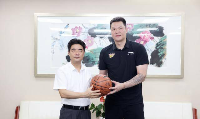 解析:朱芳雨如何一步步成为最佳总经理?