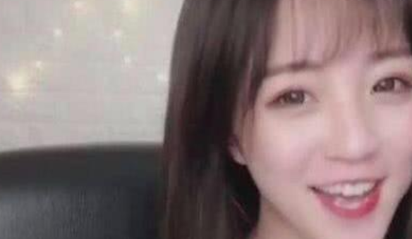 "抖音网红"莉哥外号"三万姐",公开叫价3万,网友:真好赚