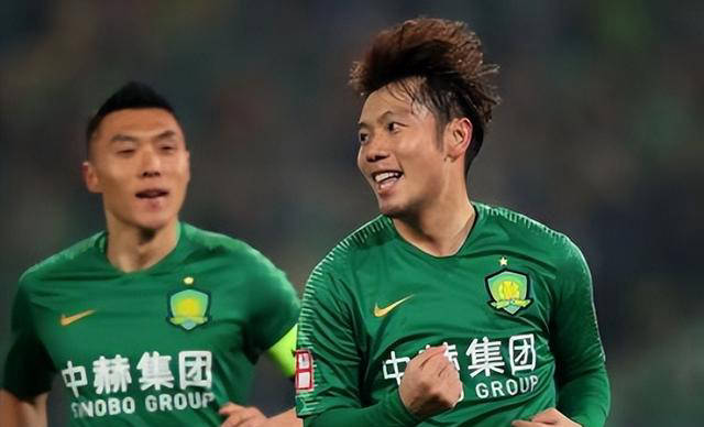 在两队的过往交锋中,北京国安与青岛西海岸交锋次数不多,过去十年中仅