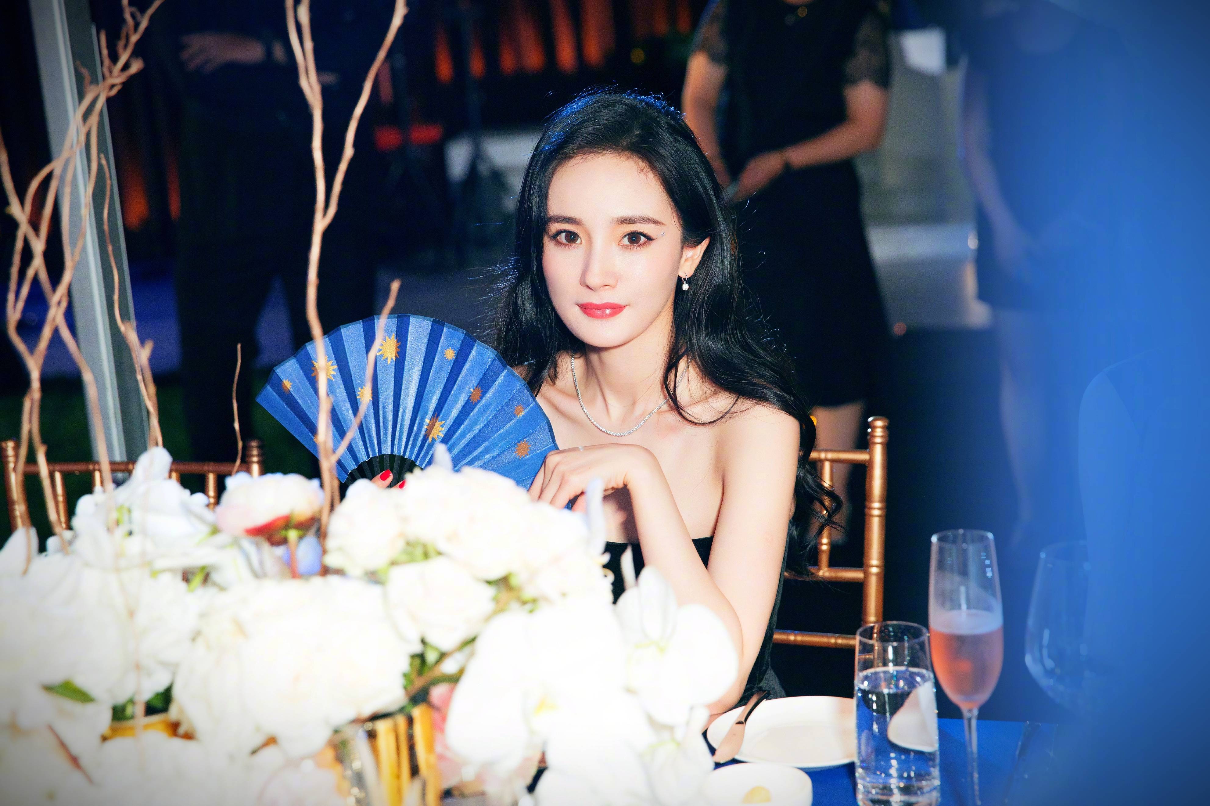 娱乐连连看:杨幂,肖战,辛芷蕾,赵露思,张雨绮,虞书欣
