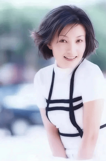 从玉女掌门到心路沉浮:谢雨欣与通缉犯之恋的幕后真相_沈俊林_情感