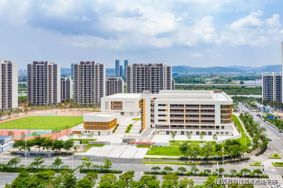 珠海金湾华发新城售楼处电话→华发金湾府售楼中心→楼盘百科详情→24