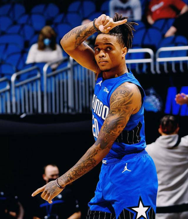 前状元后卫马克尔·富尔茨的职业困境:为何他需要学习利文斯顿的经验