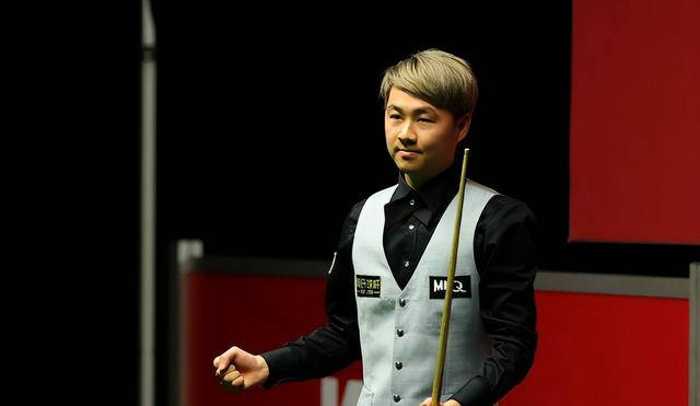 赛事精彩!袁思俊逆转罗伯逊,大胜登顶