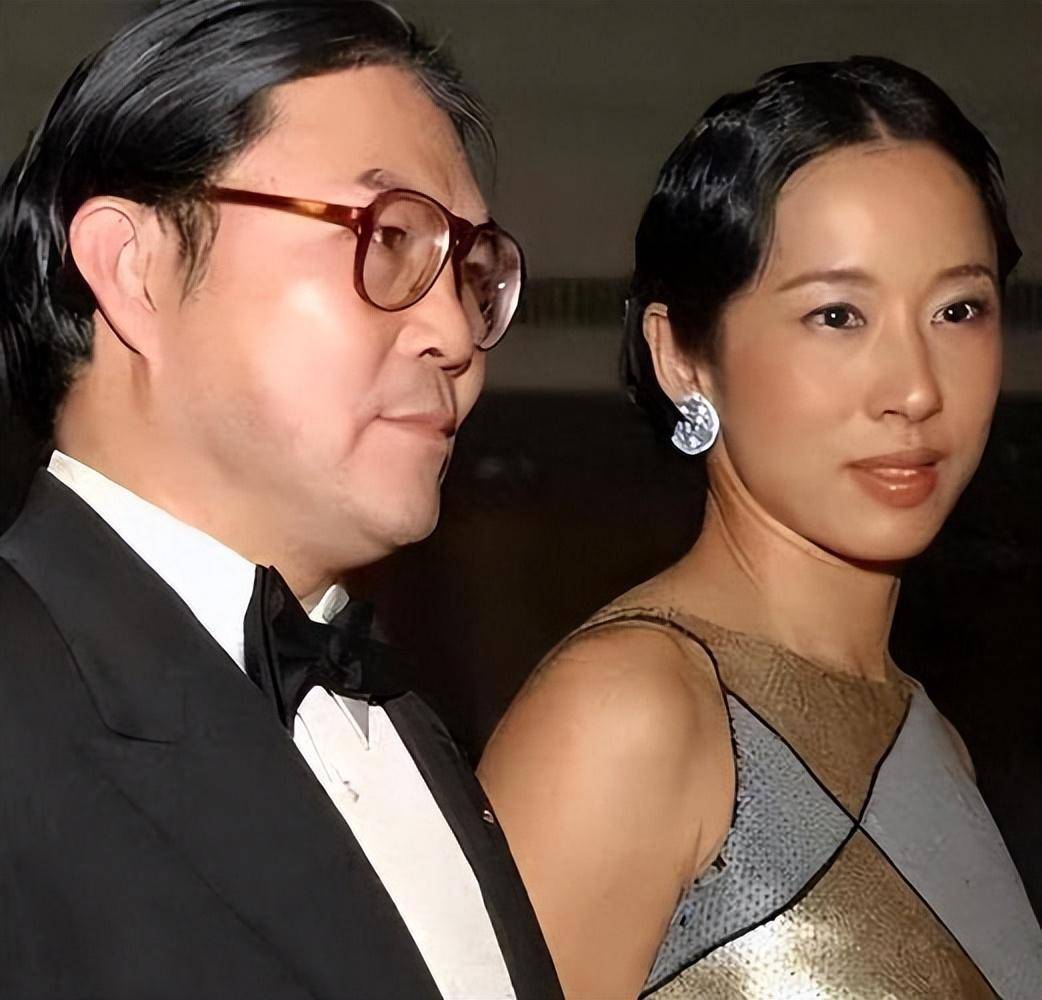 郭晶晶和婆婆带孩子出游,才发现离婚近20年的婆婆才是人生赢家