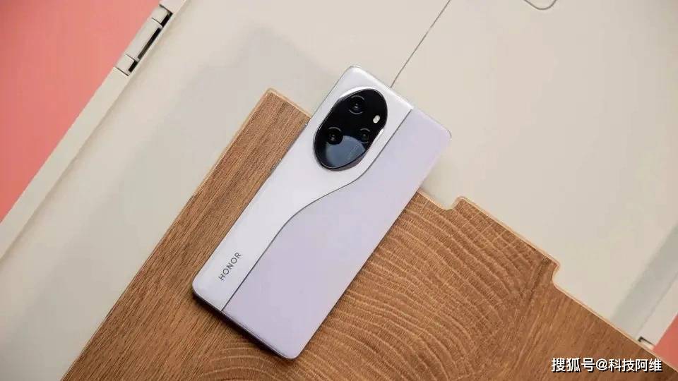 荣耀亮出"底牌",发布九个月跌价1101元,16gb 1tb 骁龙8gen2_手机_机型